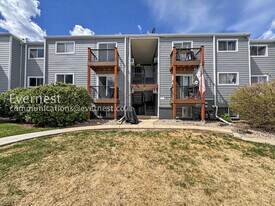 16359 W 10th Ave in Golden, CO - Building Photo