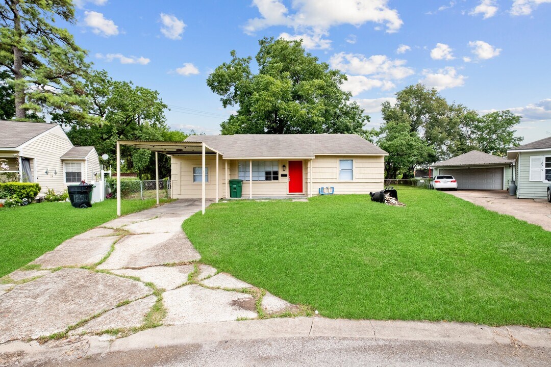 12513 Kathryn St in Houston, TX - Building Photo