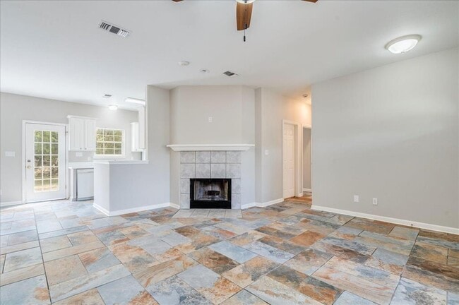 35 Country Pl Dr in Wimberley, TX - Building Photo - Building Photo