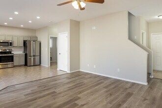 610 E Dekalb Ln in Phoenix, AZ - Building Photo - Building Photo