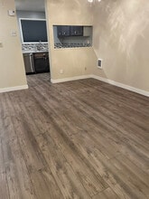 603 SE 148th Ave in Portland, OR - Foto de edificio - Building Photo