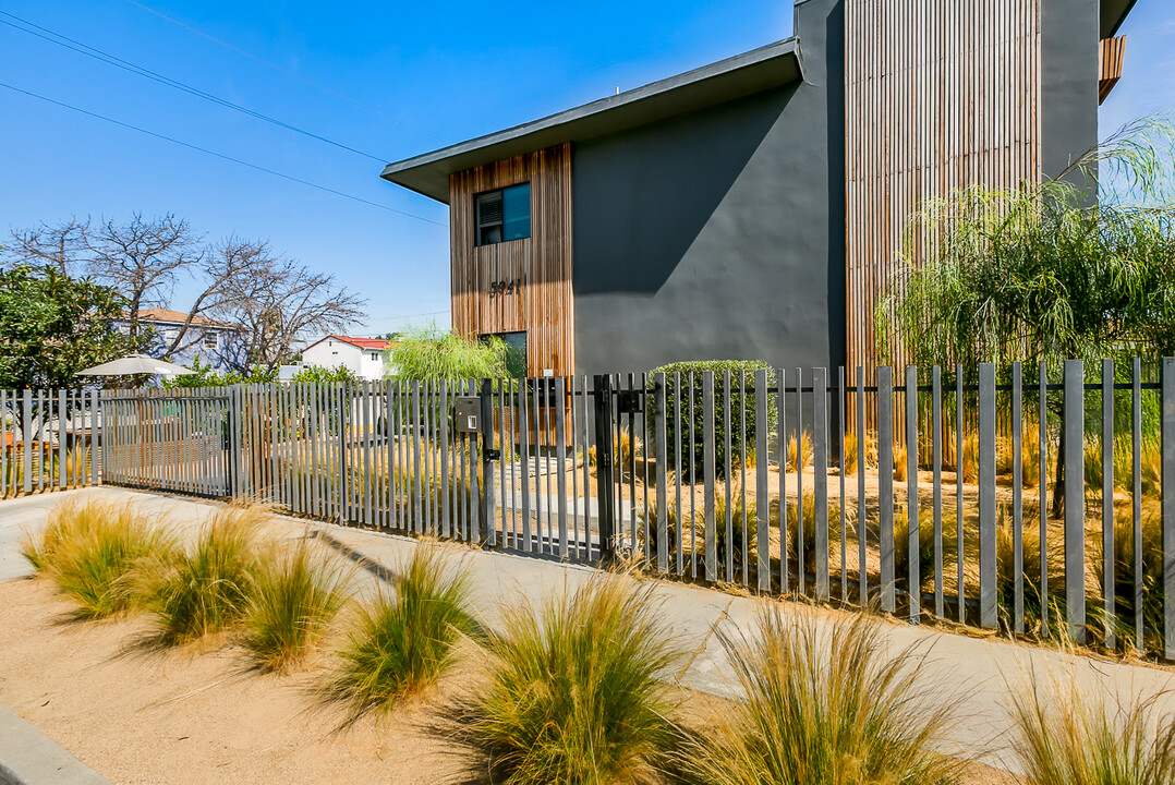 5941 Comey Ave, Unit 3 in Los Angeles, CA - Foto de edificio