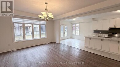 29 Sassafras Rd in Springwater, ON - Building Photo - Building Photo