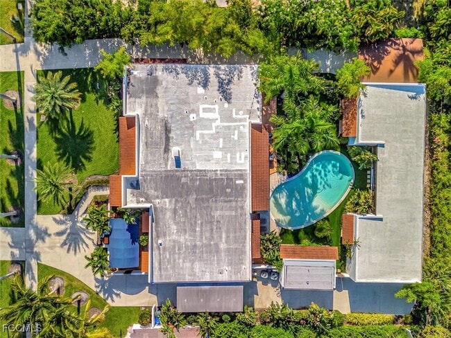 property at 1291 Caloosa Dr