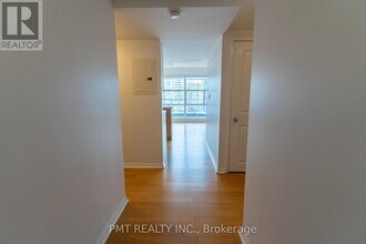 11 St Joseph St in Toronto, ON - Building Photo - Building Photo