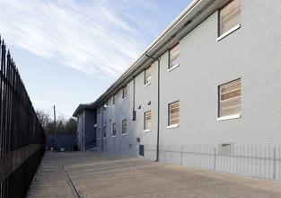 Kiest Terrace Apartments in Dallas, TX - Building Photo - Building Photo