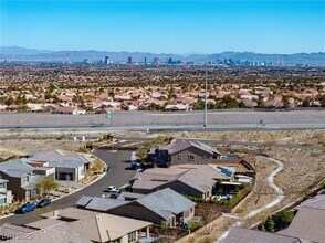 2931 Raywood Ash Dr in Las Vegas, NV - Building Photo - Building Photo
