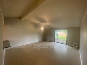 871 Von Blond in Lake Charles, LA - Building Photo - Building Photo