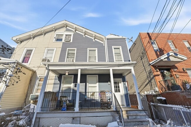 property at 289 Whiton St