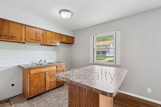 4111 Parrakeet Ave in Toledo, OH - Building Photo - Building Photo