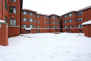 4837-4851 N Albany Ave Apartamentos