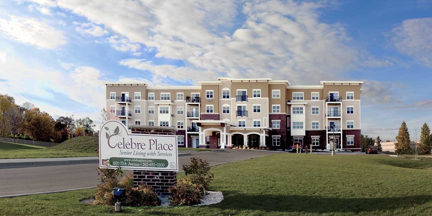 Celebre Place in Kenosha, WI - Building Photo