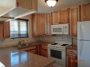 2315 Ironwood St in Eugene, OR - Building Photo - Building Photo