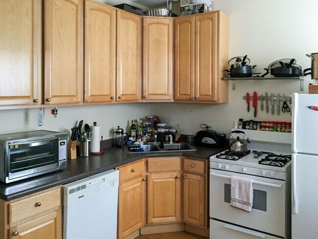 1454 W Grace St, Unit 3D in Chicago, IL - Building Photo - Building Photo