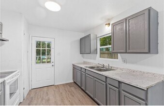 704 E McNeil Rd in Round Rock, TX - Building Photo - Building Photo