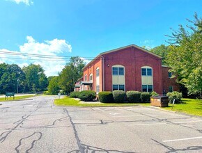 545 N Main St in Manchester, CT - Building Photo - Building Photo