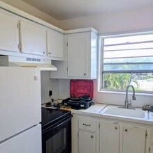 40 Windsor B in West Palm Beach, FL - Building Photo - Building Photo