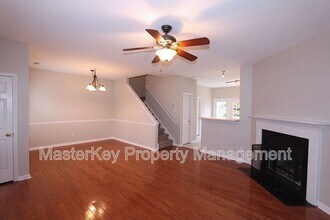 309 Glaston Ct in Apex, NC - Building Photo - Building Photo