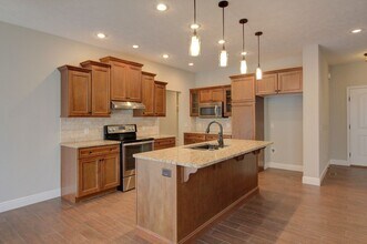 1954 Pavilion Pl in Strafford, MO - Building Photo - Building Photo