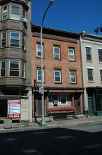 149 4th St in Troy, NY - Foto de edificio - Building Photo