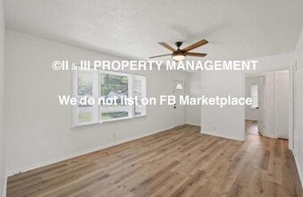 11307 W 67th St in Shawnee, KS - Building Photo - Building Photo