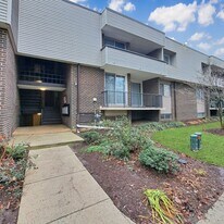 10244 Prince Pl in Upper Marlboro, MD - Building Photo