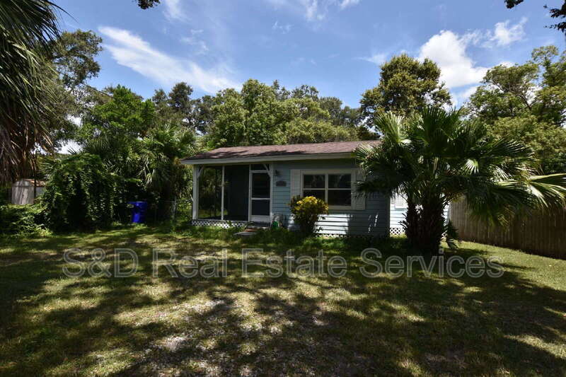 928 E Valencia St in Lakeland, FL - Building Photo