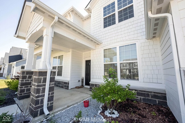 6809 Blackwater Ln in Brownsburg, IN - Foto de edificio - Building Photo