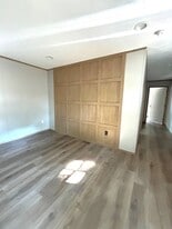 33 Rena Dr in Erie, PA - Building Photo