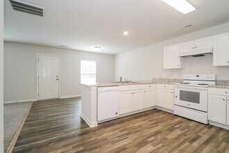 125 Shamrock Dr SW in Sunset Beach, NC - Building Photo - Building Photo