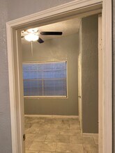 418 E 1st St in Deer Park, TX - Foto de edificio - Building Photo