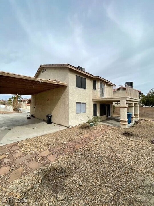 2813 Cacto Ct in Henderson, NV - Building Photo
