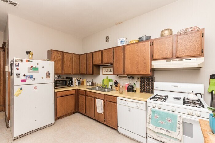 3727 N Lakewood Ave-Unit -O3 in Chicago, IL - Building Photo