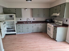 519 W Superior St in Ottawa, IL - Building Photo - Building Photo