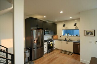 1124C NW 57th St in Seattle, WA - Building Photo - Building Photo