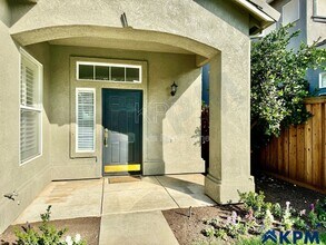 18515 Monte Vista Dr in Linden, CA - Building Photo - Building Photo