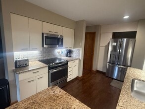 2696 Lakeshore Rd in Gilford, NH - Building Photo - Building Photo