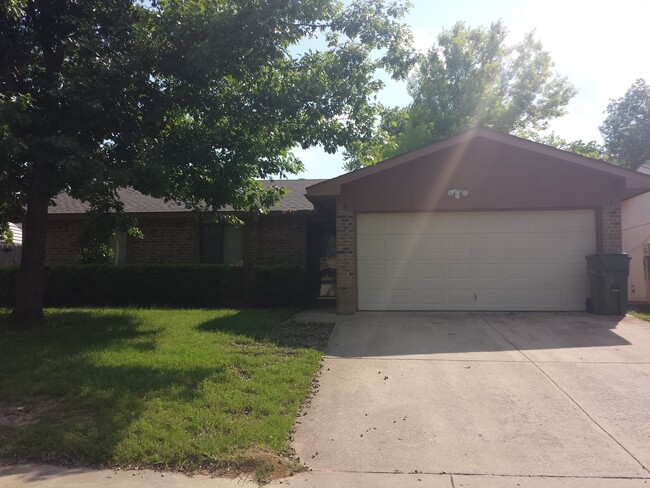 property at 1632 Nueces Dr