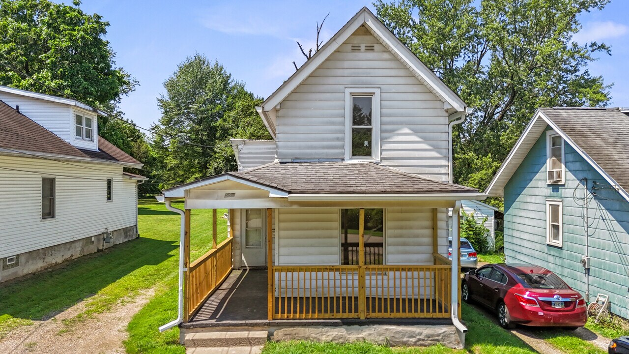 507 Howard St in Mansfield, OH - Building Photo