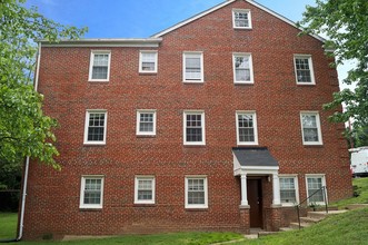 Red Top Flats in Takoma Park, MD - Building Photo - Building Photo