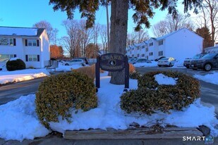 169 Clark St in Milford, CT - Building Photo