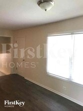 1493 Glen Ellyn Rd in Glendale Heights, IL - Building Photo - Building Photo