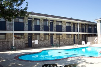 Westminster Apartments in Amarillo, TX - Building Photo - Building Photo