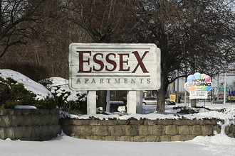 Essex Apartments in Elyria, OH - Building Photo - Building Photo