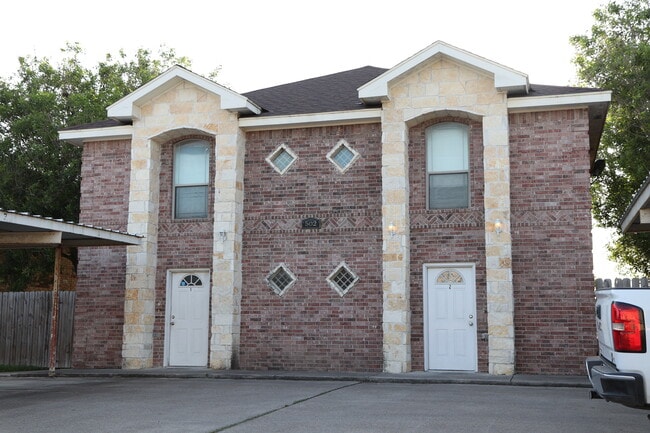 502 Rock Cir, Unit 2