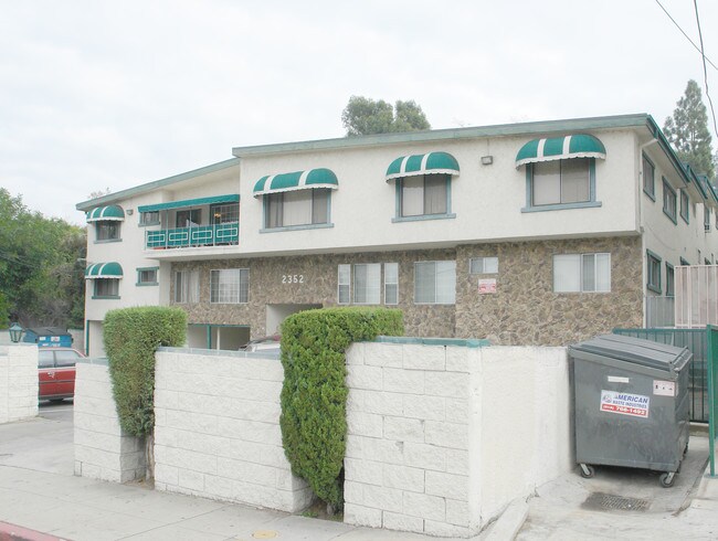 2352 Glendale Blvd in Los Angeles, CA - Building Photo - Building Photo