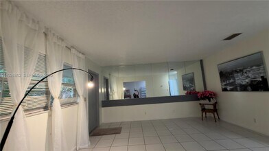 274 SW 9th St in Dania Beach, FL - Building Photo - Building Photo