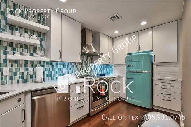 property at 600 NW 4th St