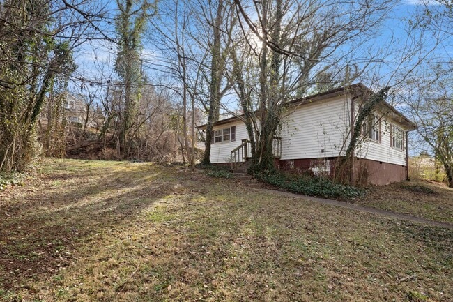 8 Golf St in Asheville, NC - Foto de edificio - Building Photo