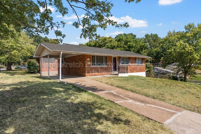 500 N Elizabeth Ave in Ferguson, MO - Building Photo - Building Photo